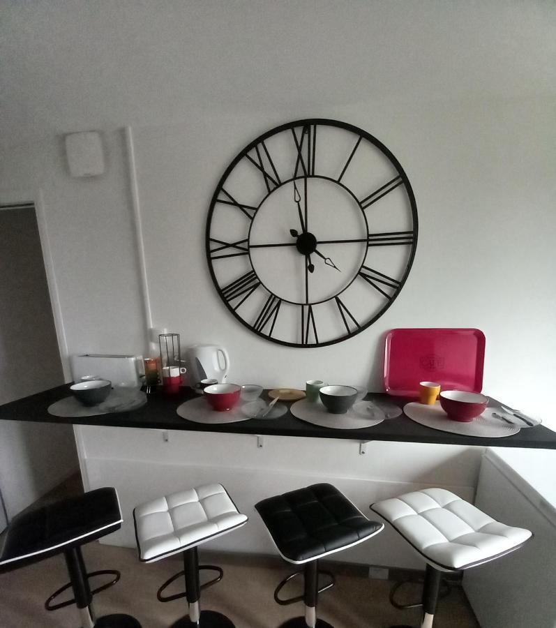 Hyper Centre, Appart F2 Refait A Neuf Vire  Exterior photo